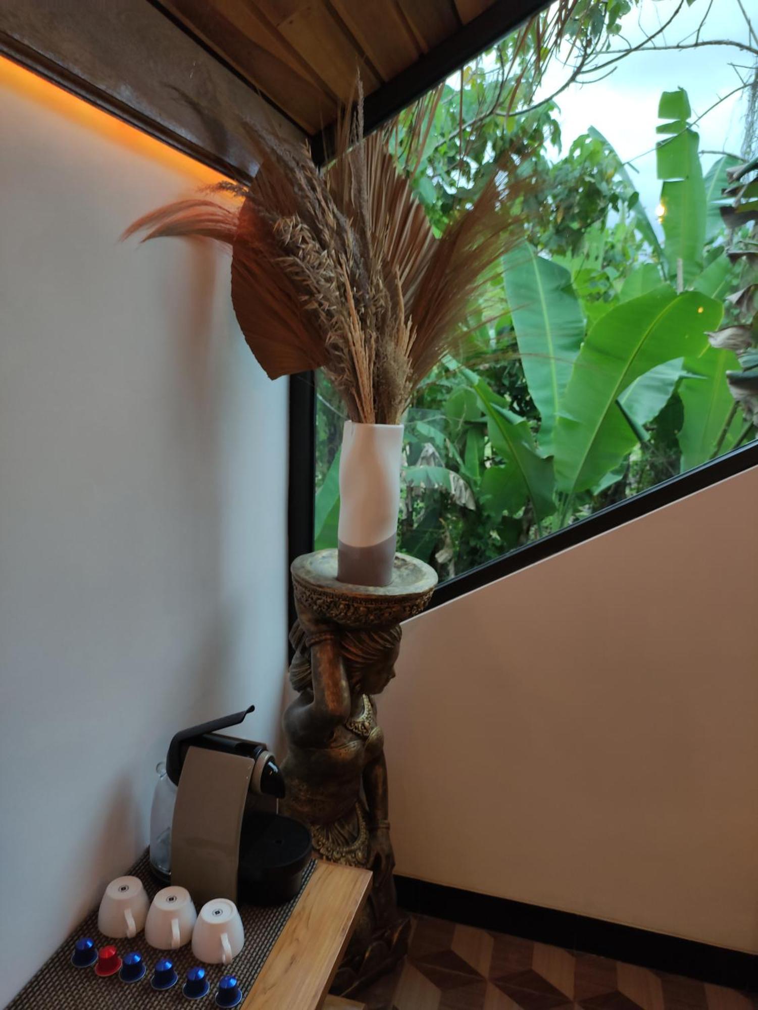 Ayumar Homestay Medewi Пулукан Номер фото